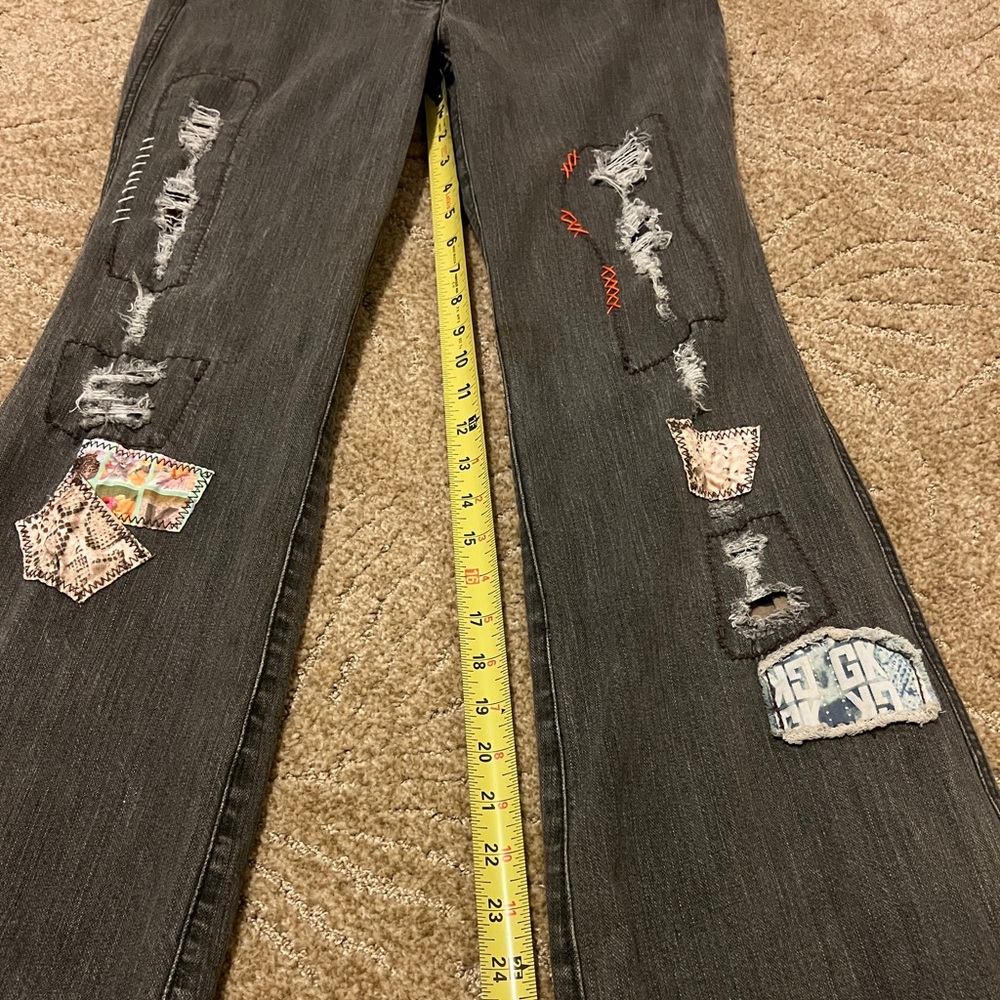 Leopard Ripped Jeans - Picture 8 of 14